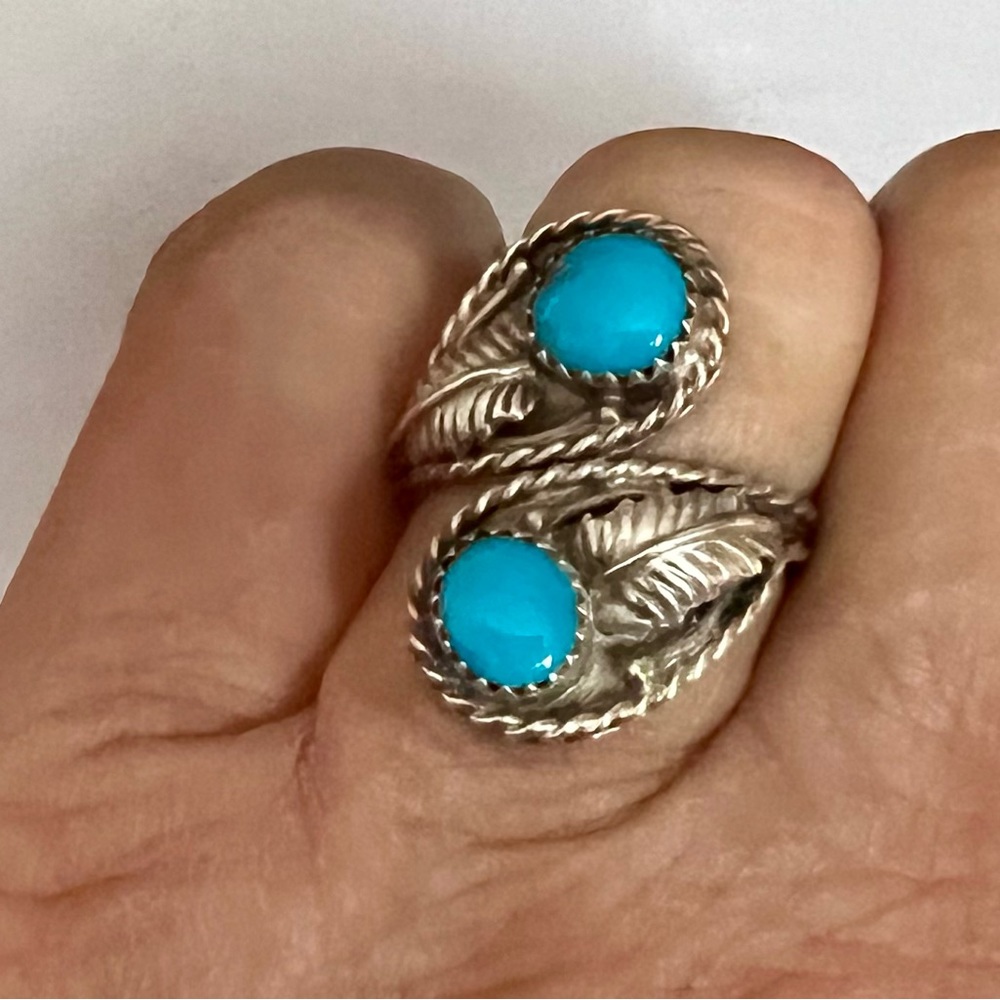 Vintage sterling silver and turquoise ring. - Picture 2 of 6